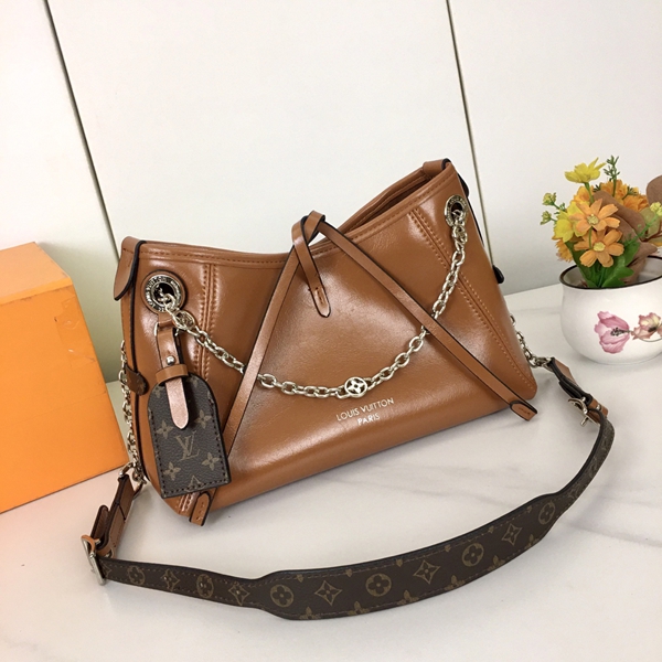 ルイヴィトンバッグ背面デザイン